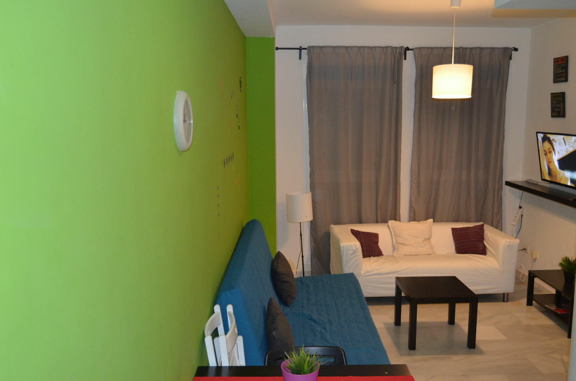 Apartamentos Canasteros Malaga Exterior photo